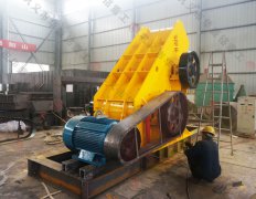 選購(gòu)雙級(jí)破碎機(jī)時(shí)需要注意的事項(xiàng)